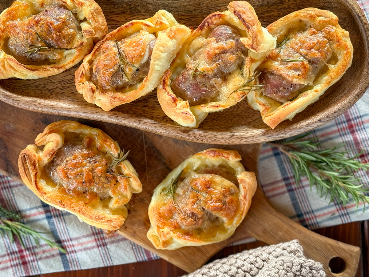 Saccottini di sfoglia con chicchi di suino